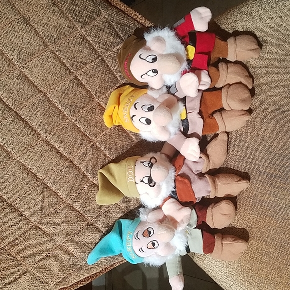 Disney Seven Dwarfs Beanie Babies 